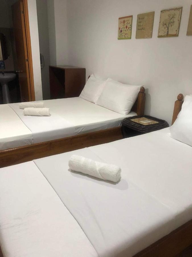 Seascape Lodging House โกรอน ภายนอก รูปภาพ